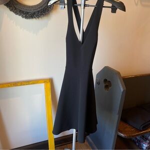 Elegant Black Sleeveless Dress